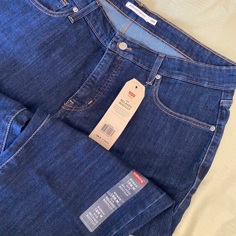 Levi’s 415 Relaxed Bootcut Jeans, size 18w